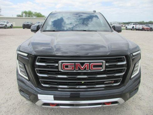 New 2026 GMC Yukon AT4 image 10
