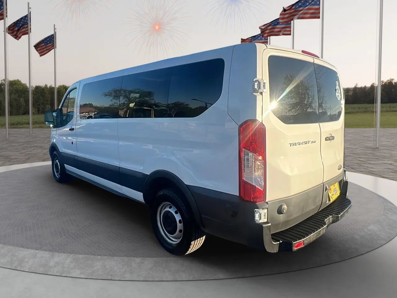 Used 2019 Ford Transit 350 XL RWD image 5