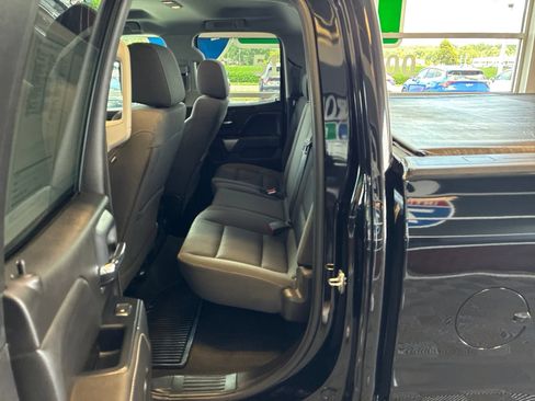 Used 2018 Chevrolet Silverado 1500 LT w/ All Star Edition AWD/4WD image 8