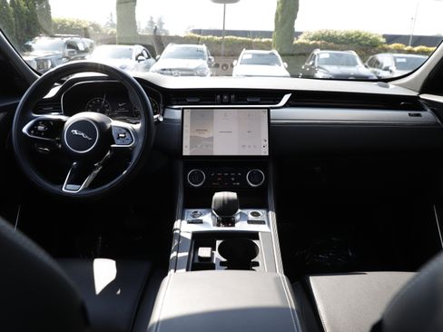 Certified 2025 Jaguar F-PACE R-Dynamic S AWD/4WD image 13