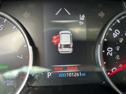 Used 2021 Toyota RAV4 XLE Premium AWD/4WD image 16
