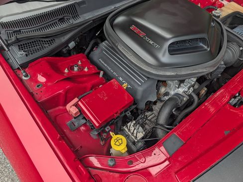 Used 2016 Dodge Challenger R/T Scat Pack RWD image 14