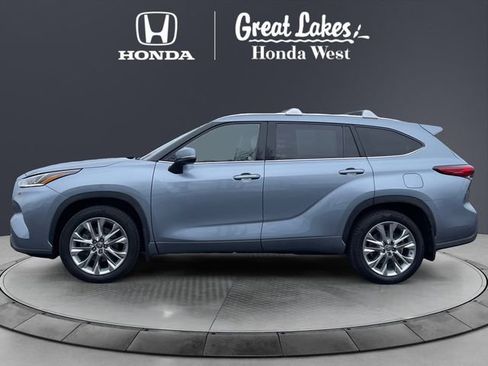 Used 2021 Toyota Highlander Limited image 2