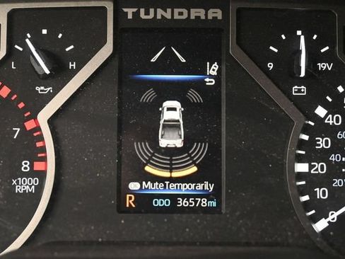 Used 2022 Toyota Tundra SR5 AWD/4WD image 40