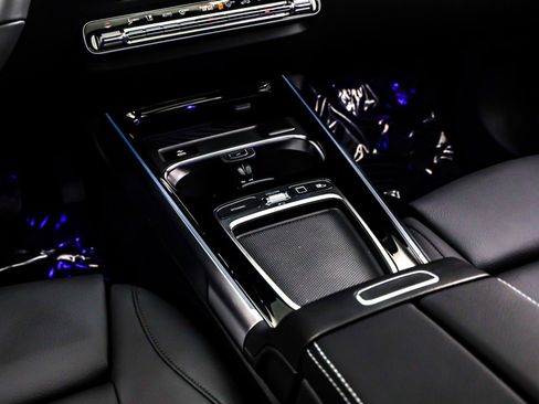 New 2026 Mercedes-Benz GLB 250 image 6