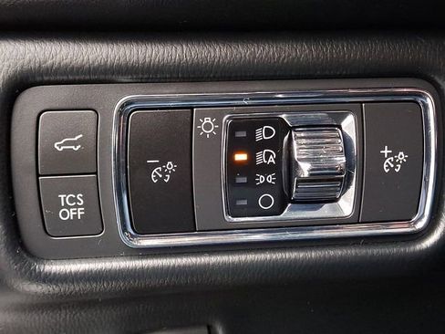 Used 2022 Lincoln Nautilus AWD w/ Premium Package image 25