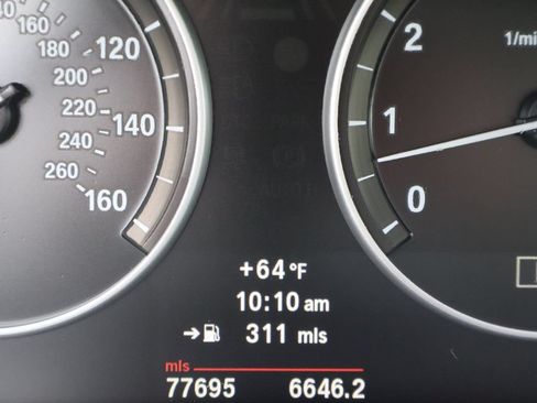 Used 2011 BMW 535i xDrive Sedan AWD/4WD image 46