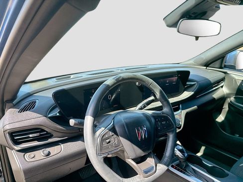 Used 2025 Buick Envista Preferred w/ Convenience I Package FWD image 11
