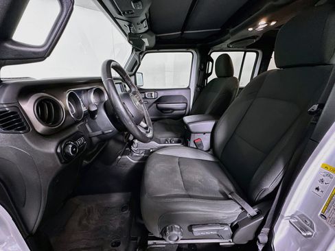 Used 2019 Jeep Wrangler Unlimited Sport S AWD/4WD image 13