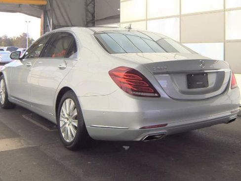 Used 2015 Mercedes-Benz S 550 Sedan image 4