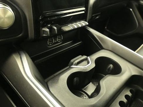 Used 2024 RAM 1500 Laramie AWD/4WD image 18