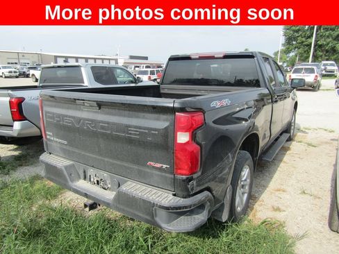 Used 2020 Chevrolet Silverado 1500 RST w/ RST 2.7L Value Package AWD/4WD image 5