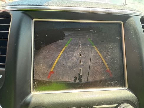 Used 2015 Jeep Grand Cherokee Limited w/ Trailer Tow Group IV image 16