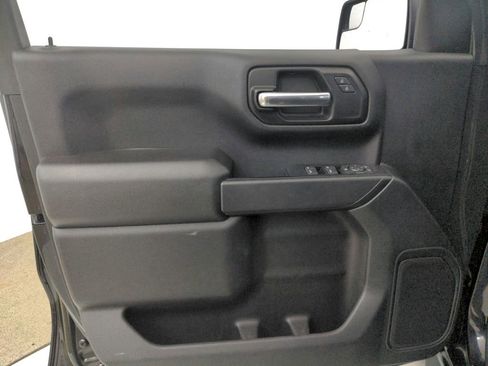 Used 2019 Chevrolet Silverado 1500 Custom w/ Custom Value Package AWD/4WD image 24