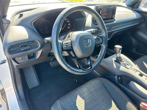 Used 2023 Honda HR-V Sport image 17