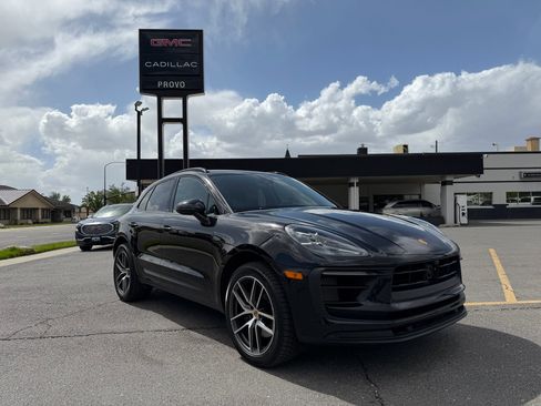 Used 2024 Porsche Macan S AWD/4WD image 1