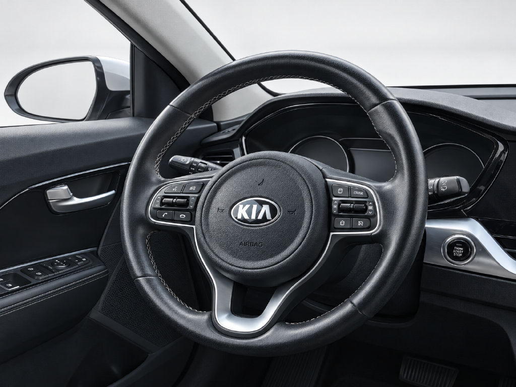 Used 2020 Kia Niro EX w/ Cold Weather Package FWD image 19