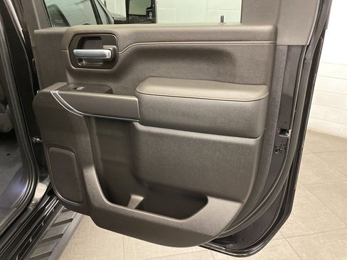 Used 2022 GMC Sierra 2500 AT4 w/ AT4 Preferred Package image 28