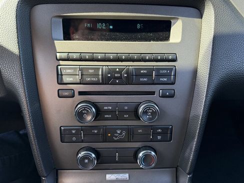 Used 2013 Ford Mustang GT RWD image 12