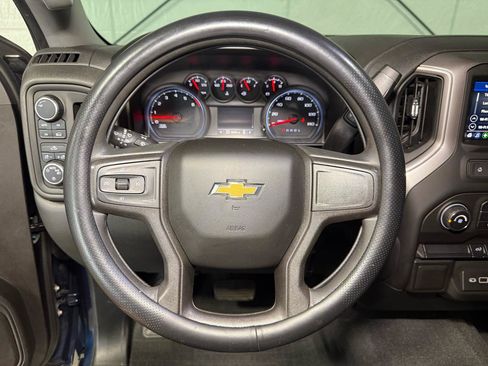 Used 2021 Chevrolet Silverado 1500 Custom AWD/4WD image 14
