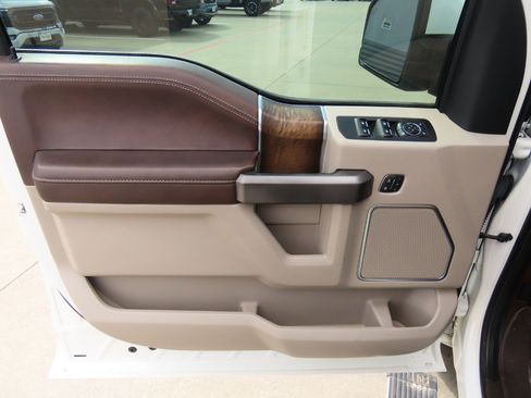 Used 2020 Ford F150 Limited w/ Trailer Tow Package image 25