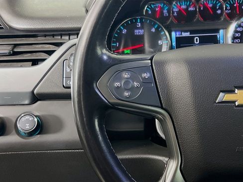 Used 2019 Chevrolet Suburban LT image 10