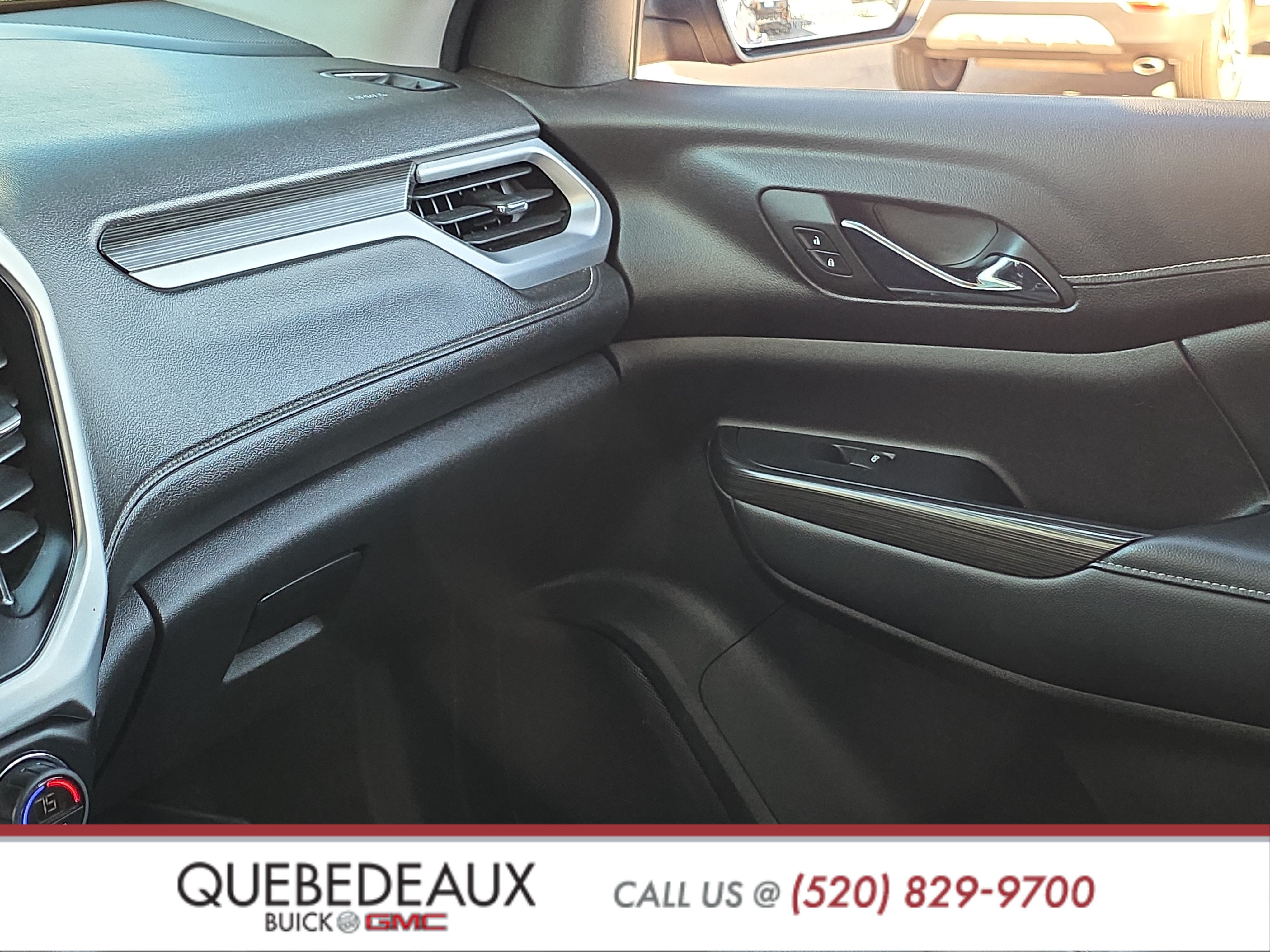 Used 2023 GMC Acadia SLT FWD image 21