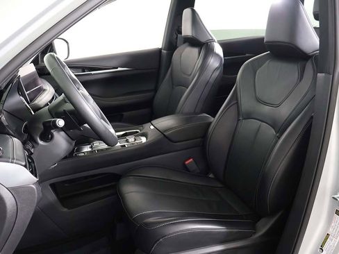 Used 2023 INFINITI QX60 Pure image 31