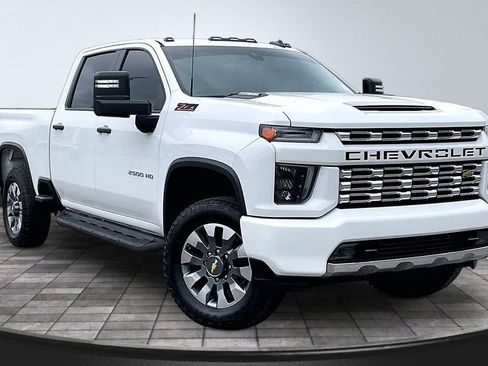 Used 2023 Chevrolet Silverado 2500 Custom w/ Custom Value Package AWD/4WD image 12