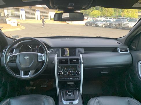 Used 2017 Land Rover Discovery Sport HSE Luxury AWD/4WD image 30