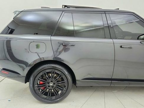 Used 2023 Land Rover Range Rover SE AWD/4WD image 12