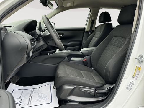 Used 2023 Honda HR-V LX image 7