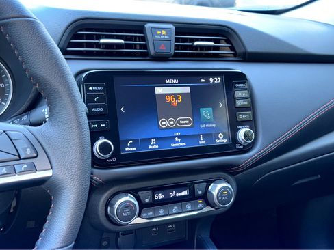 New 2025 Nissan Versa SR w/ Trunk Package image 15