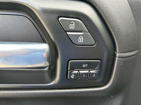 Used 2021 Chevrolet Silverado 1500 High Country w/ Technology Package image 30