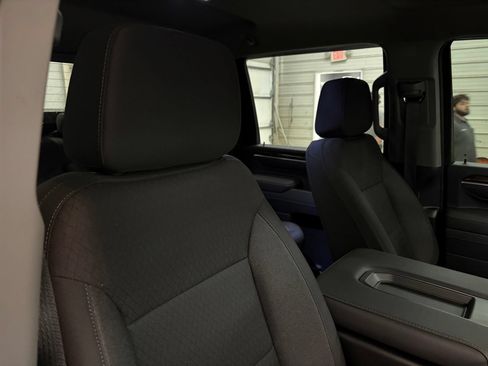 Used 2025 GMC Sierra 3500 SLE w/ SLE Value Package AWD/4WD image 28