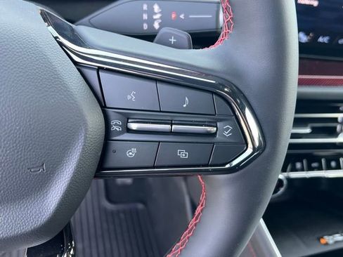 New 2026 Chevrolet Traverse RS AWD/4WD image 8