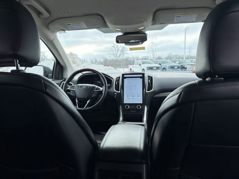 Used 2024 Ford Edge SEL image 17