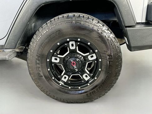 Used 2017 Jeep Wrangler Unlimited Sport AWD/4WD image 30