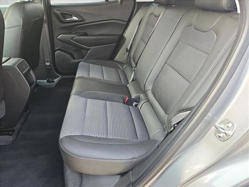 Certified 2025 Chevrolet Trax LT image 18