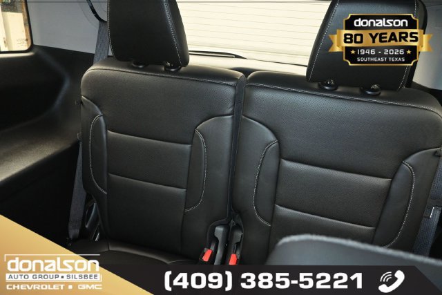 Used 2022 GMC Acadia SLT w/ Technology Package FWD image 11