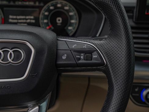 Certified 2025 Audi Q5 2.0T Premium Plus w/ Premium Plus Package image 12