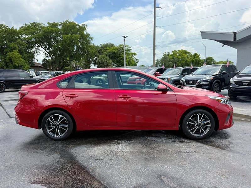 Used 2023 Kia Forte LXS w/ LXS Technology Package FWD image 4