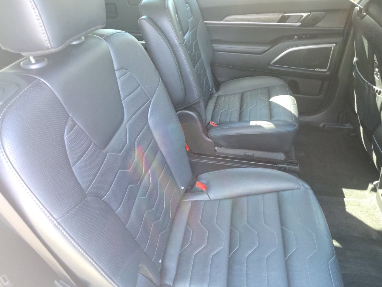 Used 2022 Kia Telluride SX w/ SX Prestige Package AWD/4WD image 25