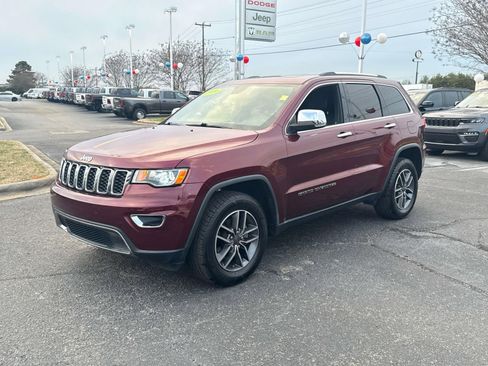 Used 2019 Jeep Grand Cherokee Limited w/ Trailer Tow Group IV image 3