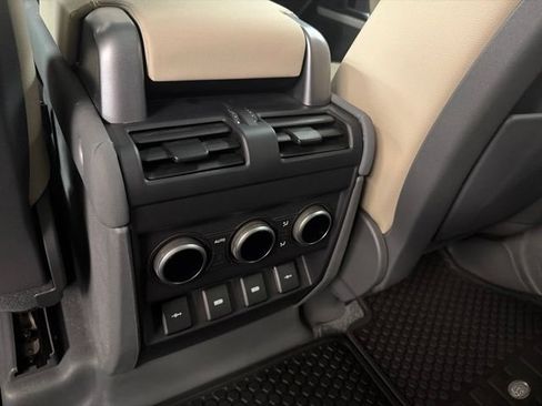 Used 2020 Land Rover Defender 110 SE AWD/4WD image 17