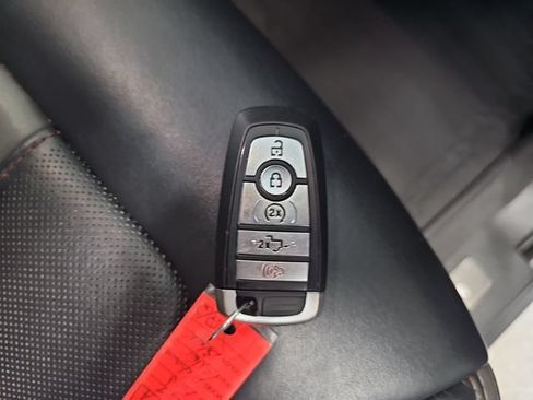 Used 2019 Ford F150 Platinum AWD/4WD image 26