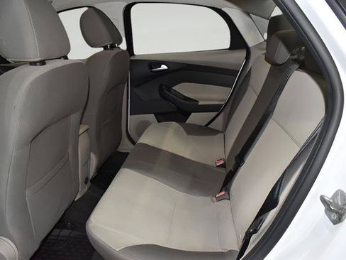 Used 2014 Ford Focus SE FWD image 23