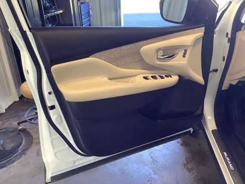 Used 2024 Nissan Murano SL image 25