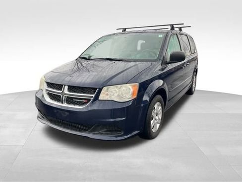 Used 2012 Dodge Grand Caravan SE image 3