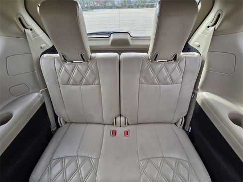 Used 2020 Nissan Pathfinder SV w/ Cargo Package image 16